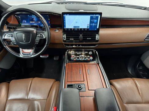 Used 2022 Lincoln Navigator L Reserve AWD/4WD image 24