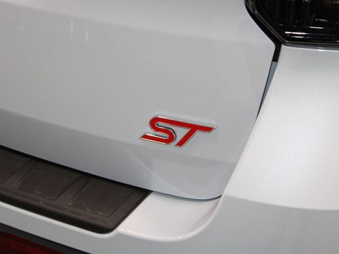 New 2026 Ford Explorer ST AWD/4WD image 13