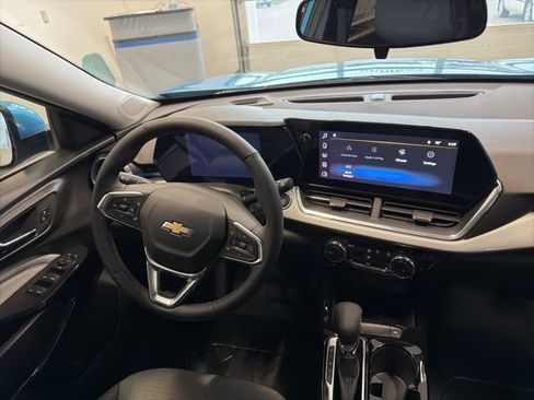 New 2026 Chevrolet Trax LT w/ Driver Confidence Package image 25