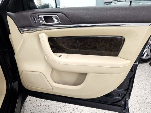 Used 2014 Lincoln MKS AWD w/ Equipment Group 101A image 29