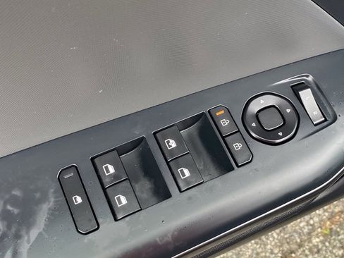 Used 2025 Kia K4 LXS image 23