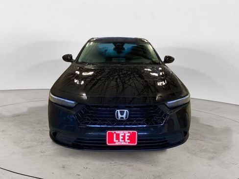 New 2025 Honda Accord SE image 8