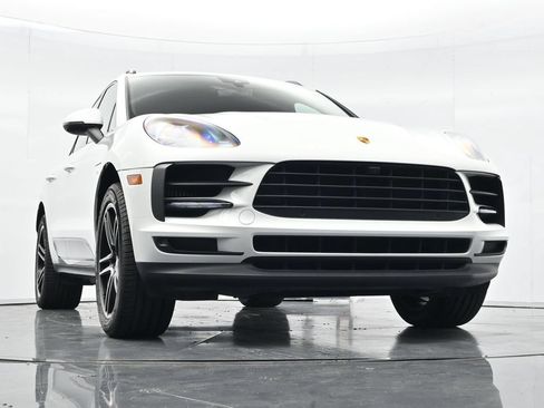 Certified 2021 Porsche Macan S AWD/4WD image 25