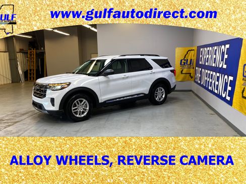 Used 2025 Ford Explorer Active image 5