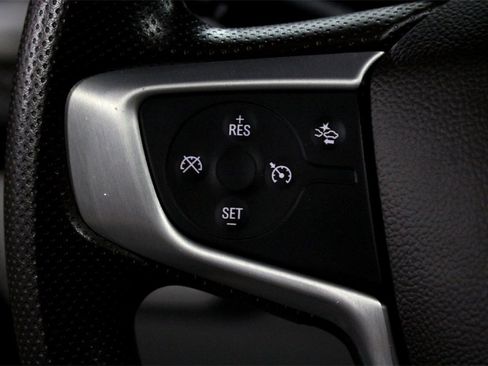 Used 2023 GMC Acadia SLE w/ Driver Convenience Package image 12