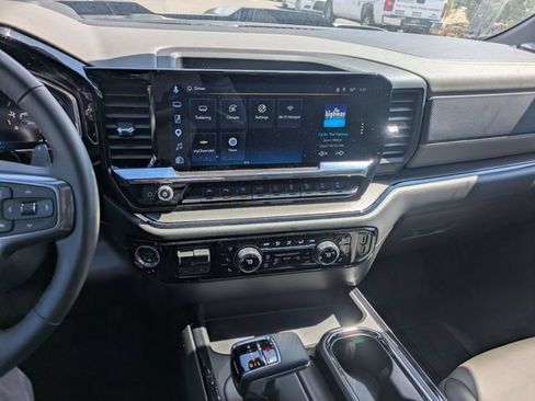 Used 2026 Chevrolet Silverado 1500 ZR2 AWD/4WD image 26