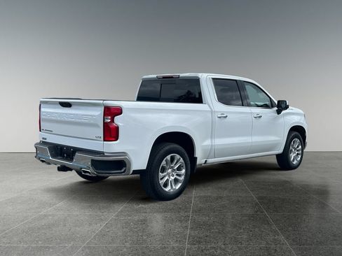 Used 2025 Chevrolet Silverado 1500 LTZ w/ LTZ Convenience Package II AWD/4WD image 10