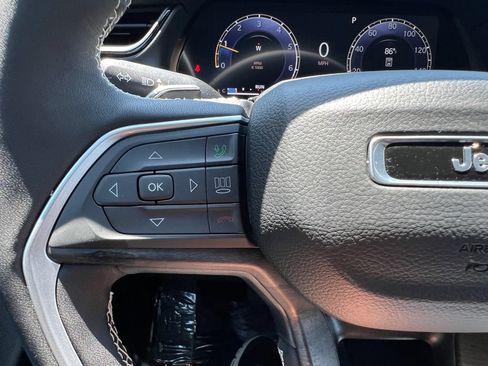New 2026 Jeep Grand Cherokee L 4WD image 24