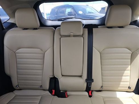 Used 2020 Ford Edge SEL w/ Convenience Package FWD image 12