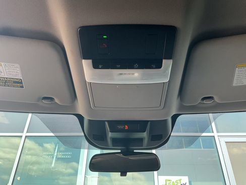 Used 2021 Nissan Rogue SV FWD image 13