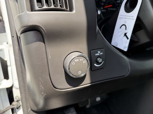 New 2026 Chevrolet Express 3500 Extended RWD image 13