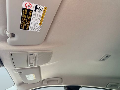 New 2026 Nissan Kicks SR w/ Cold Weather Package image 18