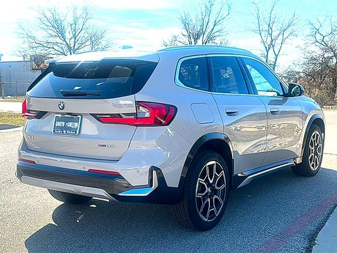 New 2026 BMW X1 xDrive28i w/ Technology Package AWD/4WD image 8