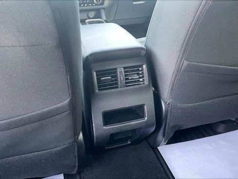 Used 2025 Mitsubishi Outlander ES image 30