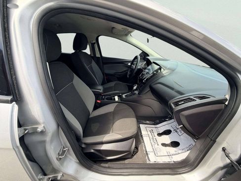 Used 2014 Ford Focus SE FWD image 26