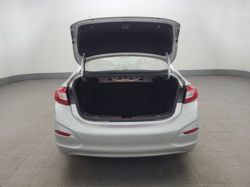 Used 2018 Chevrolet Cruze LS image 29