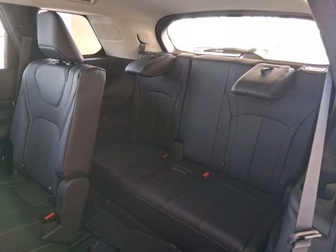 New 2026 INFINITI QX60 Luxe w/ Family Package image 22