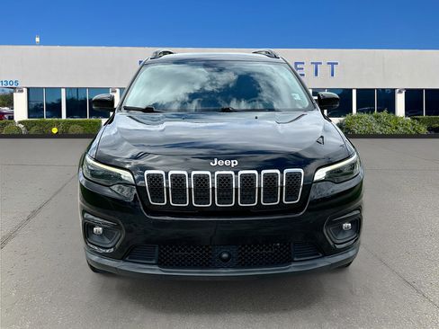 Used 2022 Jeep Cherokee Latitude Lux w/ Mopar Interior Package FWD image 2