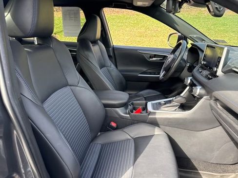 Used 2019 Toyota RAV4 XSE w/ Carpet Mat Package image 13