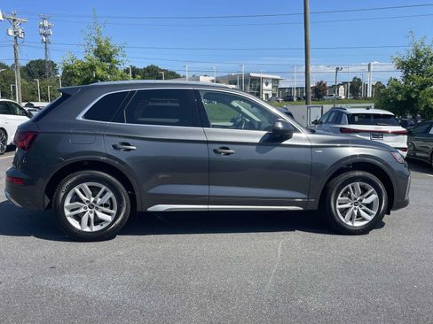 Certified 2023 Audi Q5 2.0T Premium w/ Convenience Package AWD/4WD image 8