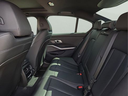 Used 2025 BMW M340i xDrive image 10