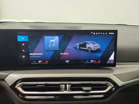 Used 2023 BMW M2 w/ Lighting Package RWD image 18
