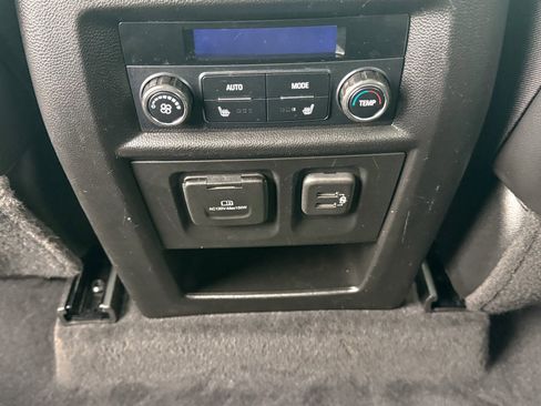 Used 2020 Chevrolet Traverse Premier w/ Redline Edition image 22