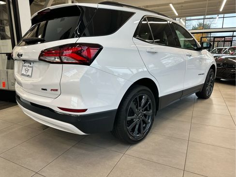 Used 2022 Chevrolet Equinox RS image 5