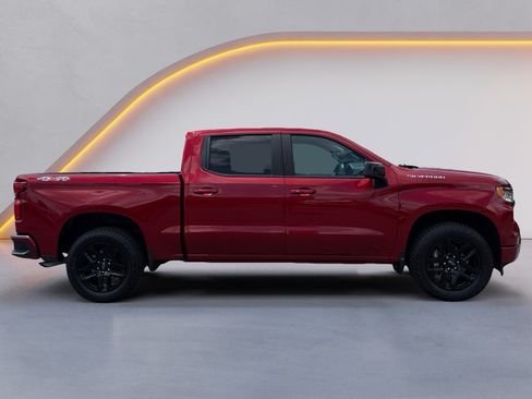 Used 2024 Chevrolet Silverado 1500 RST AWD/4WD image 2