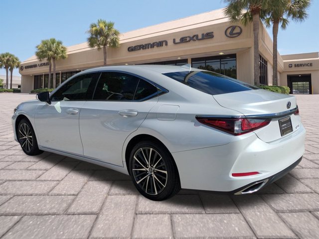 Used 2025 Lexus ES 350 w/ Premium Package FWD image 6