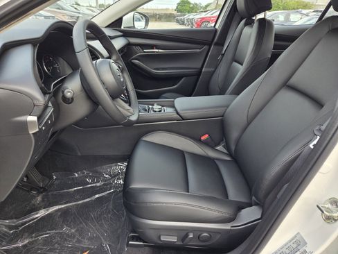 New 2026 MAZDA MAZDA3 2.5 S Sedan w/ Preferred Pkg image 3