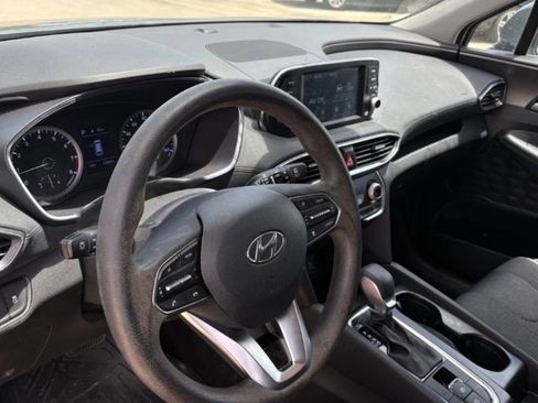Used 2019 Hyundai Santa Fe SE FWD image 3