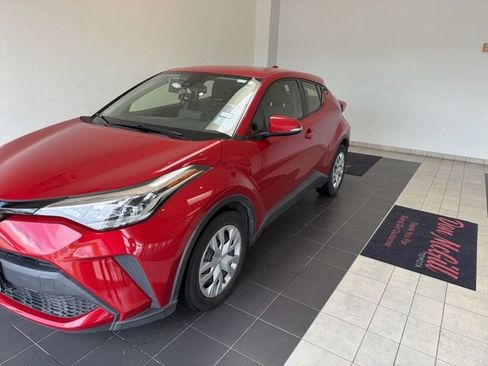 Certified 2020 Toyota C-HR LE FWD image 1