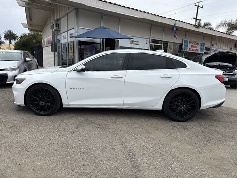 Used 2016 Chevrolet Malibu LT w/ Leather Package image 2