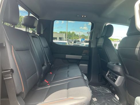 New 2026 Ford F250 Lariat w/ Chrome Package AWD/4WD image 13