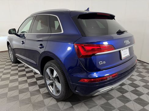Used 2023 Audi Q5 2.0T Premium w/ Convenience Package AWD/4WD image 3