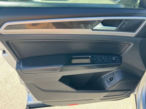 Used 2018 Volkswagen Atlas SEL w/ R-Line Package image 14