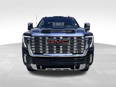 Used 2025 GMC Sierra 2500 Denali w/ Denali Reserve Package AWD/4WD image 2