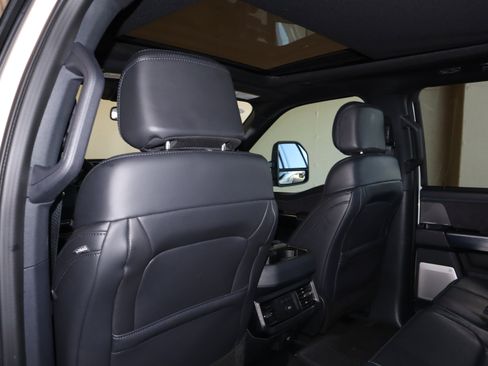 Used 2025 Ford F250 Platinum w/ Tremor Off-Road Package image 37