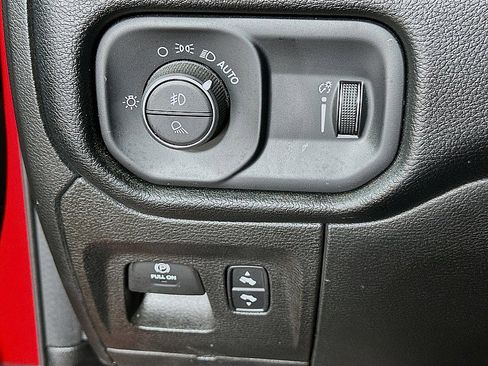 Used 2022 RAM 1500 Big Horn AWD/4WD image 10