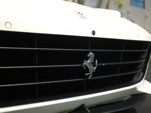 Certified 2018 Ferrari GTC4Lusso T image 11