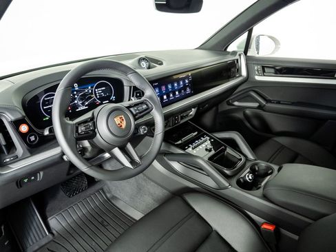 New 2026 Porsche Cayenne AWD/4WD image 4