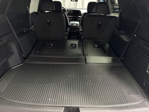 Used 2025 Chevrolet Traverse Z71 w/ Driver Confidence Package image 18