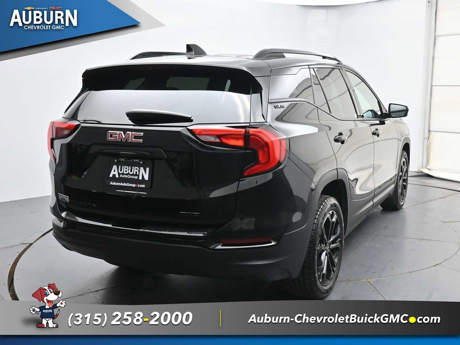 Used 2021 GMC Terrain SLE w/ Driver Convenience Package AWD/4WD image 4