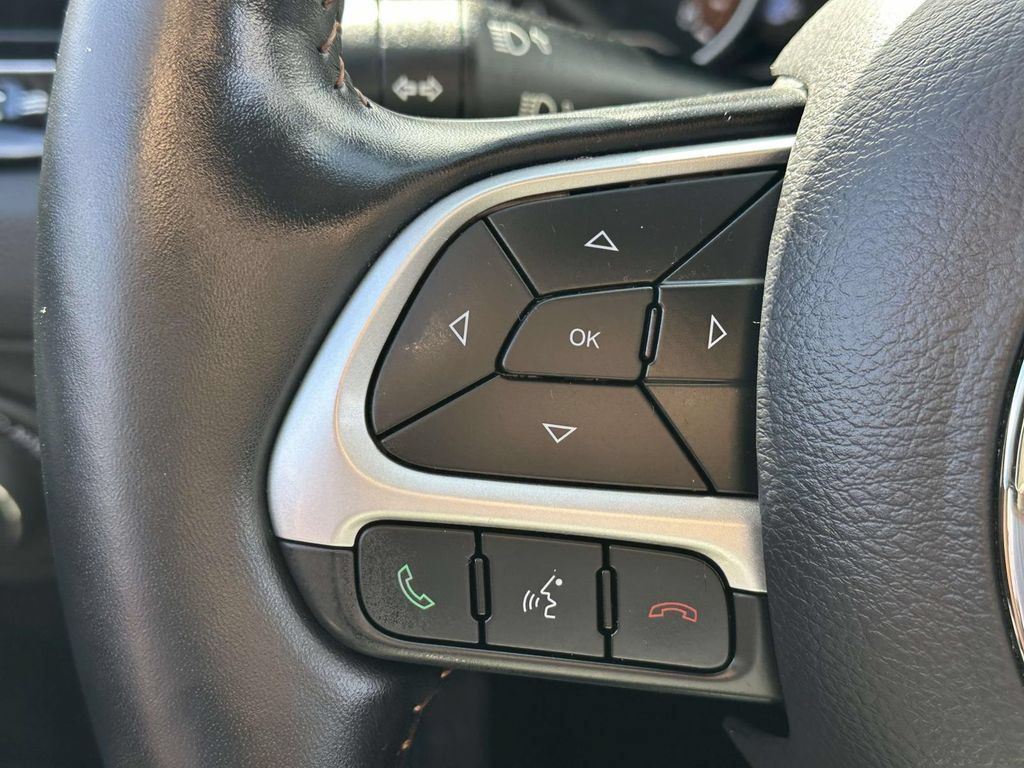 Used 2021 Jeep Compass Limited AWD/4WD image 14