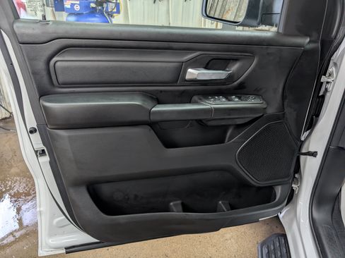 New 2026 RAM 1500 Express AWD/4WD image 12
