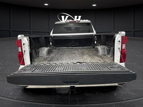 Used 2024 Chevrolet Silverado 2500 LT image 42