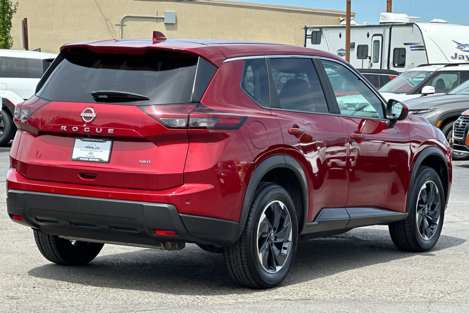 Used 2025 Nissan Rogue SV AWD/4WD image 4