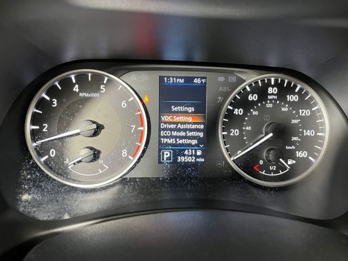 Used 2024 Nissan Sentra S image 16