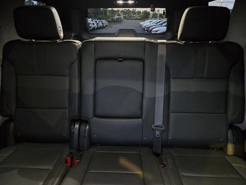 Used 2024 Chevrolet Tahoe RST AWD/4WD image 13